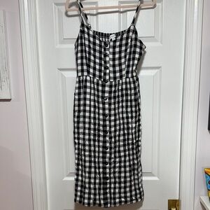 41 Hawthorn Checkered Midi Dress